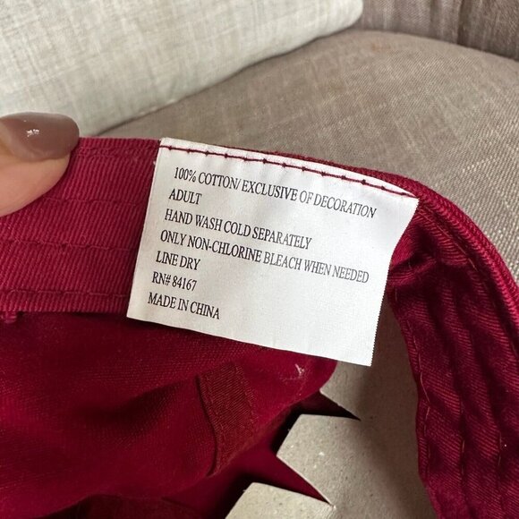 Walt‎ Disney World Adult Red Baseball Cap Adjustable Hat - Picture 7 of 7